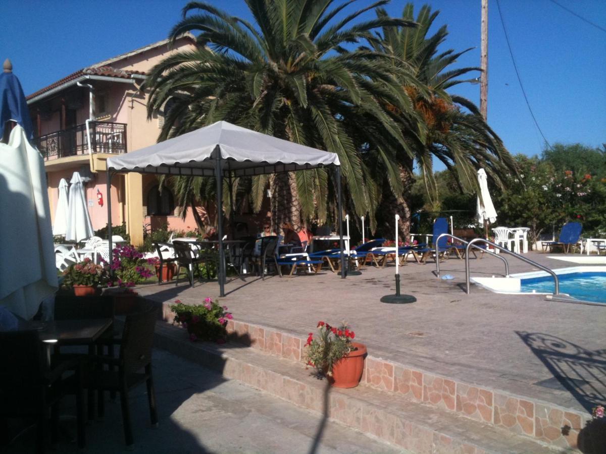 Lord Complex Aparthotel Agios Georgios  Buitenkant foto
