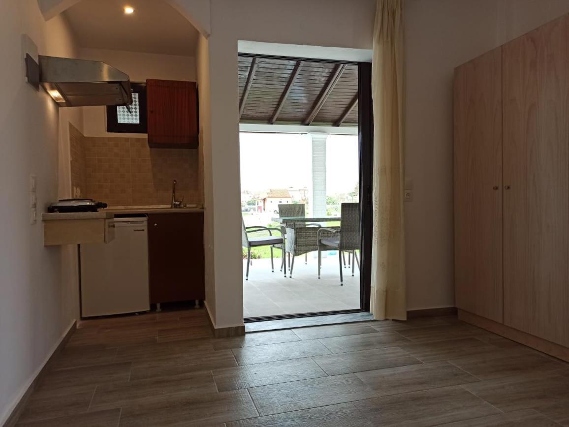 Lord Complex Aparthotel Agios Georgios  Buitenkant foto