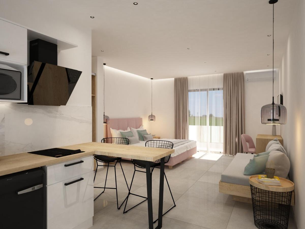 Lord Complex Aparthotel Agios Georgios  Buitenkant foto