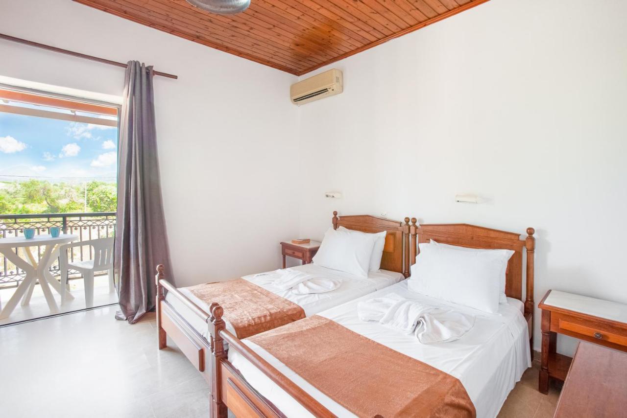 Lord Complex Aparthotel Agios Georgios  Buitenkant foto