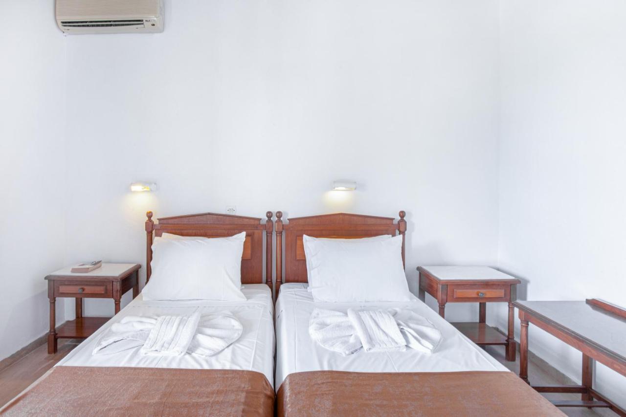 Lord Complex Aparthotel Agios Georgios  Buitenkant foto