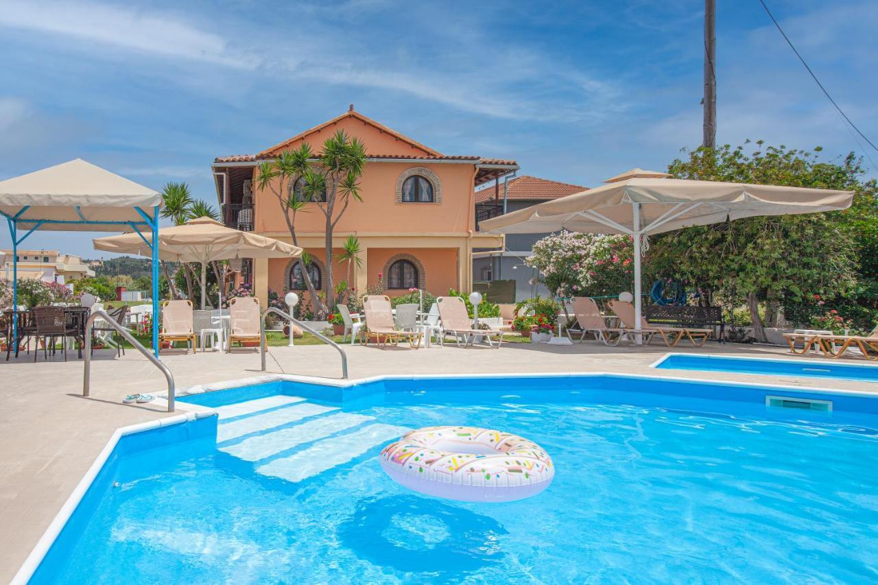 Lord Complex Aparthotel Agios Georgios  Buitenkant foto