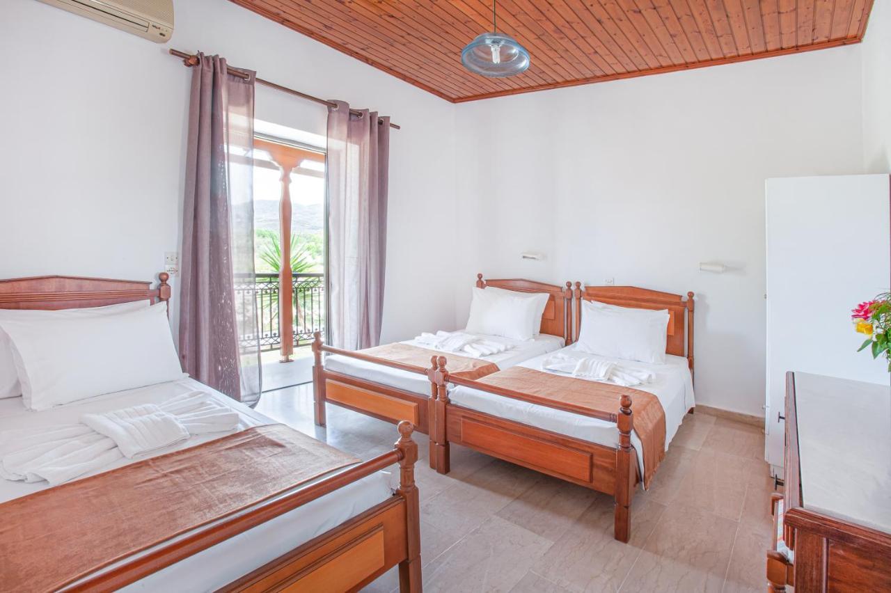 Lord Complex Aparthotel Agios Georgios  Buitenkant foto