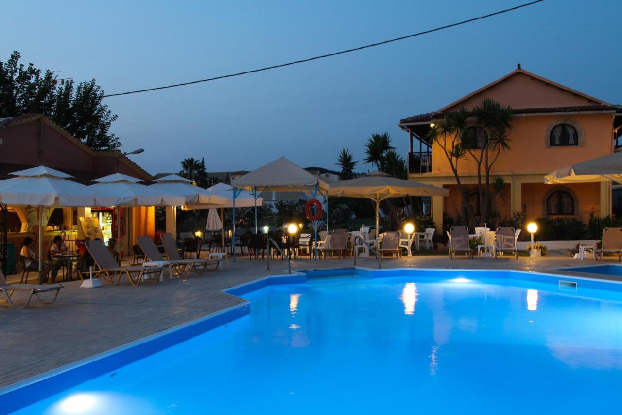 Lord Complex Aparthotel Agios Georgios  Buitenkant foto