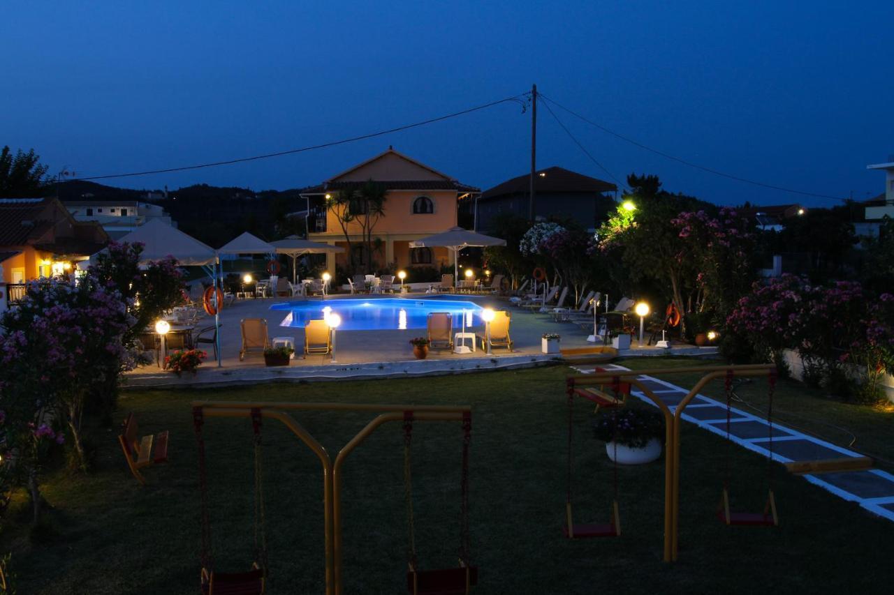 Lord Complex Aparthotel Agios Georgios  Buitenkant foto