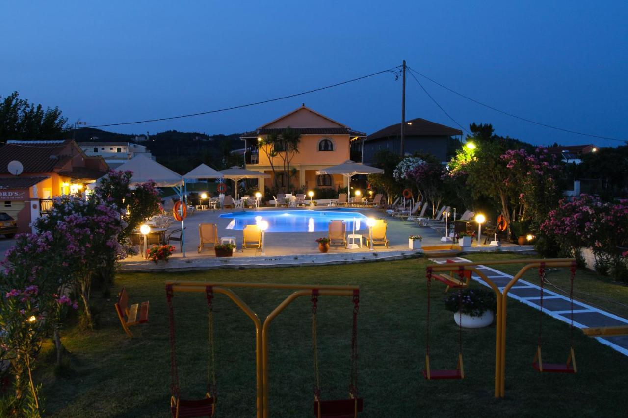 Lord Complex Aparthotel Agios Georgios  Buitenkant foto
