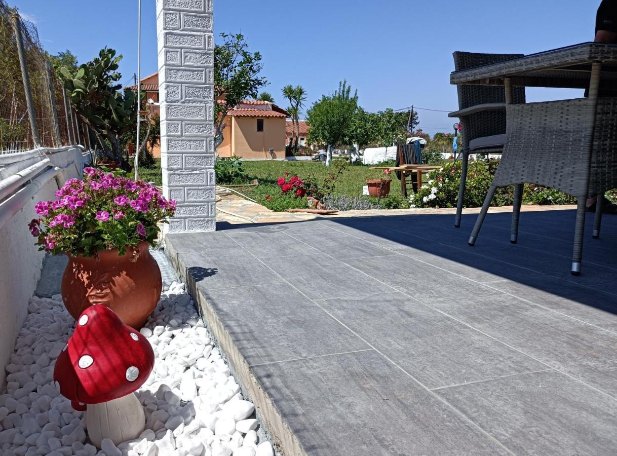 Lord Complex Aparthotel Agios Georgios  Buitenkant foto