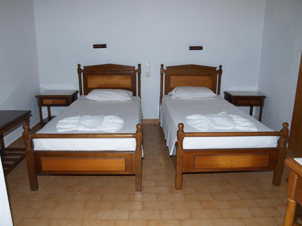 Lord Complex Aparthotel Agios Georgios  Buitenkant foto